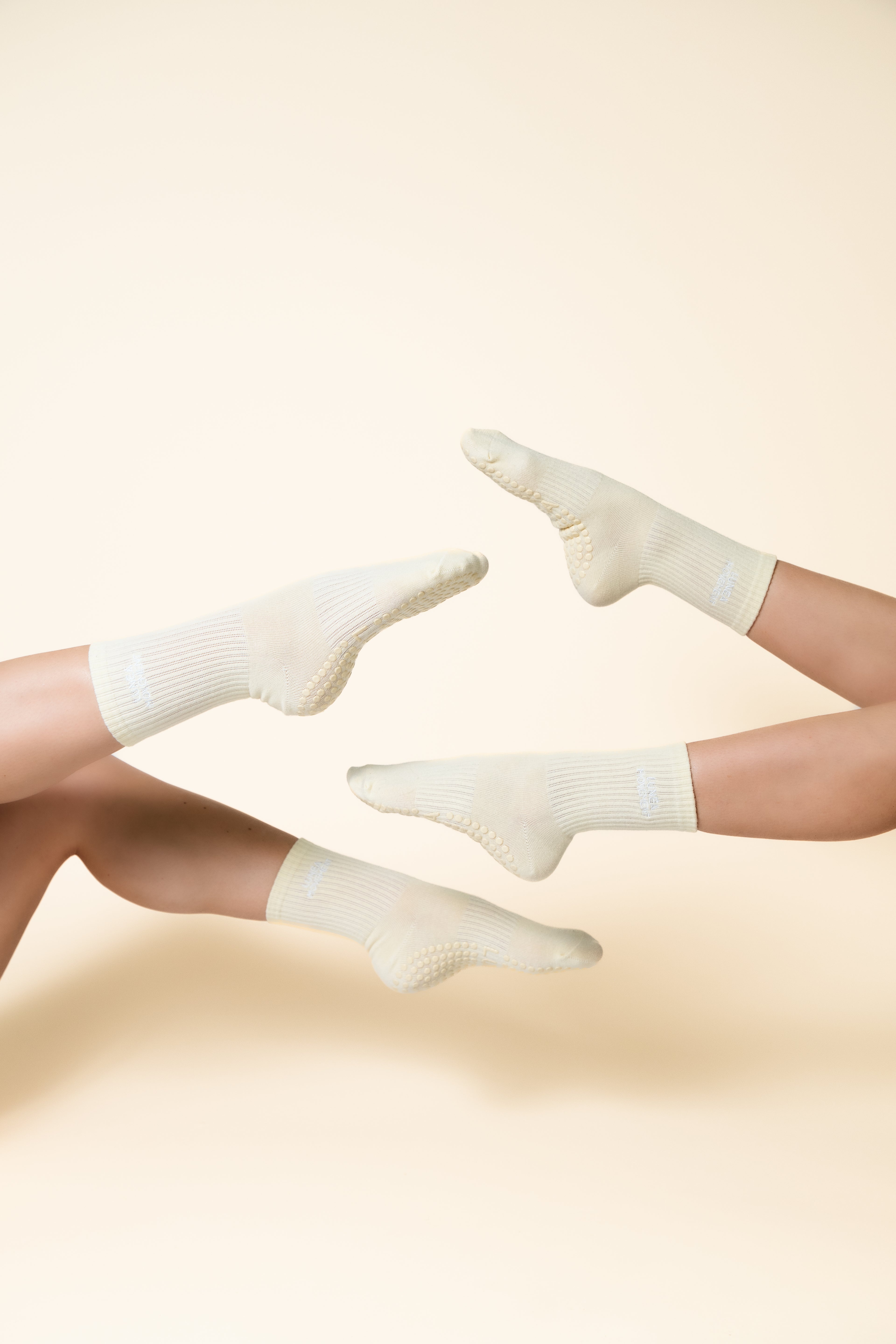 GRIP SOCK - LUNEA MOVEMENT BUTTER YELLOW