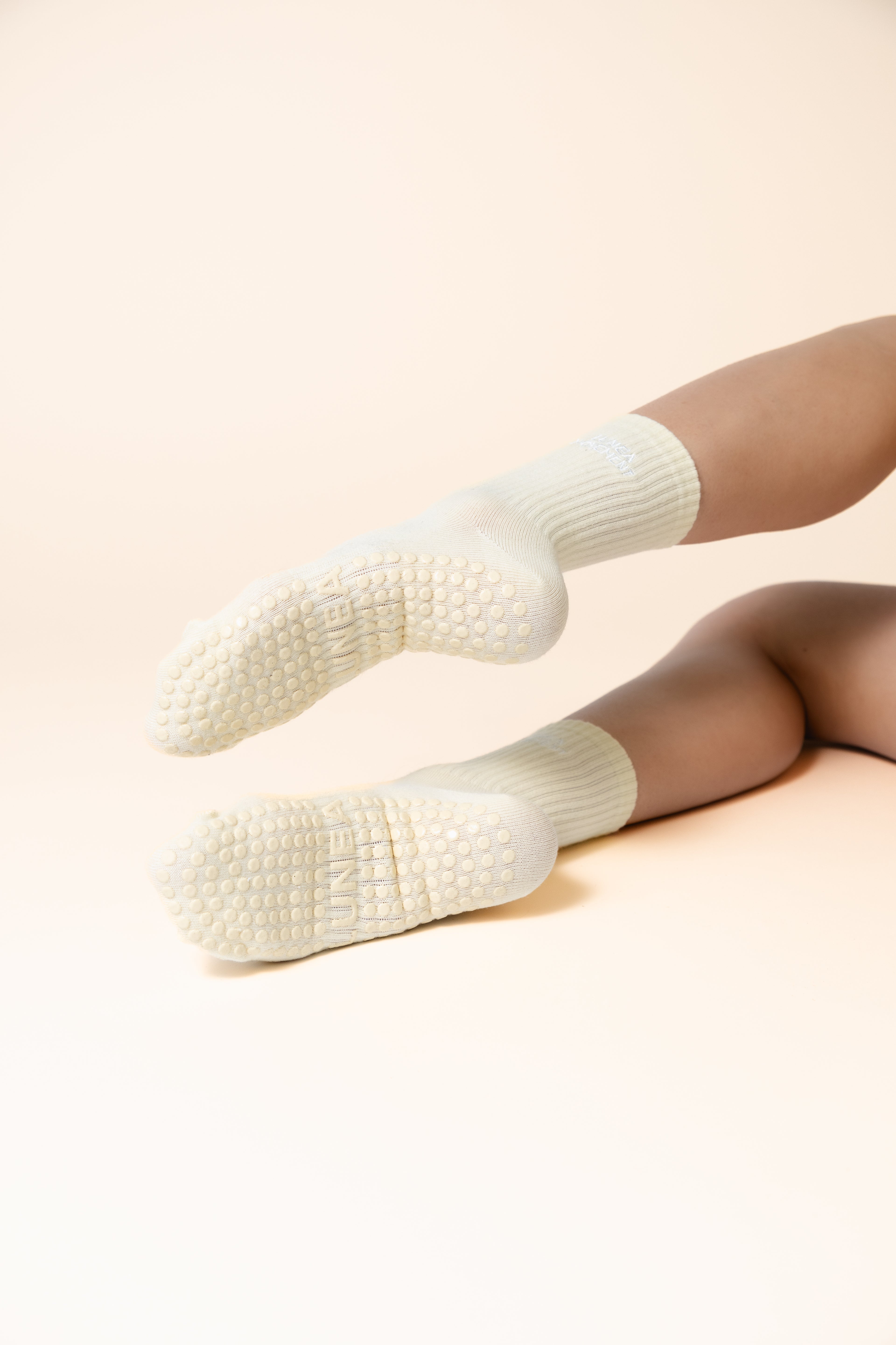 GRIP SOCK - LUNEA MOVEMENT BUTTER YELLOW