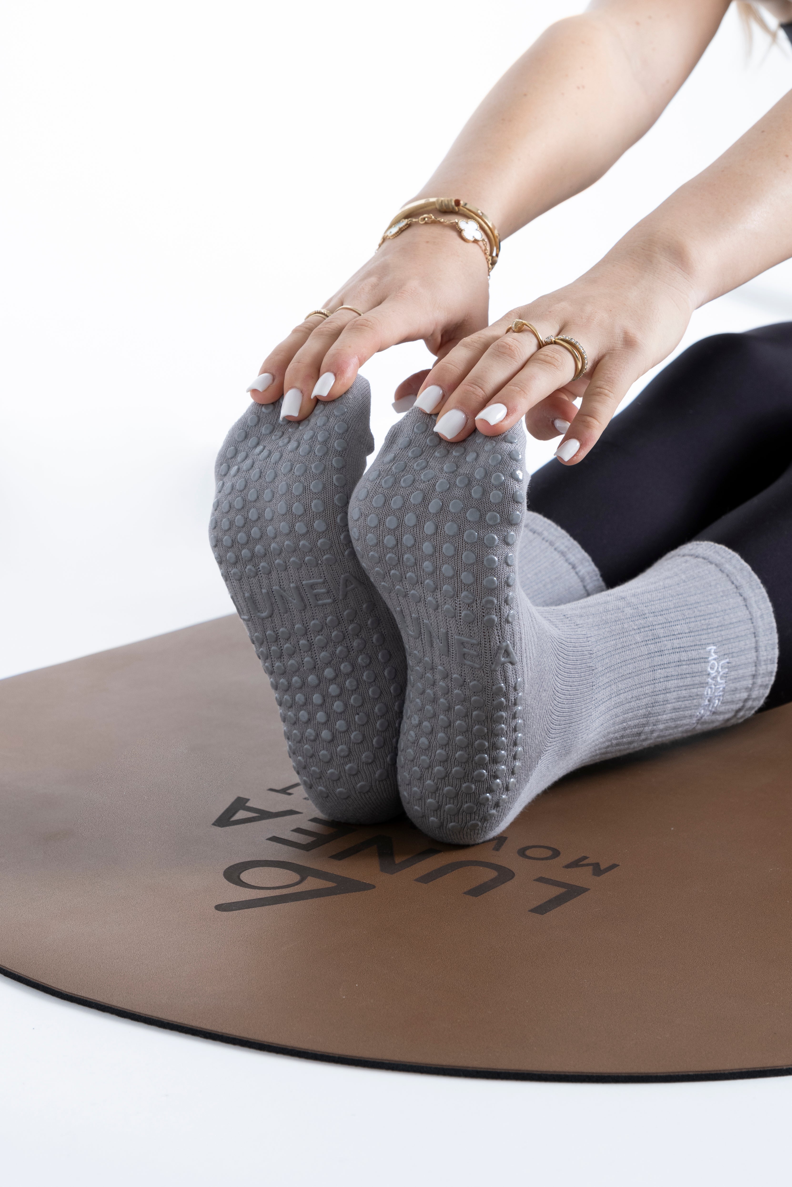 GRIP SOCK - LUNEA MOVEMENT GRAY