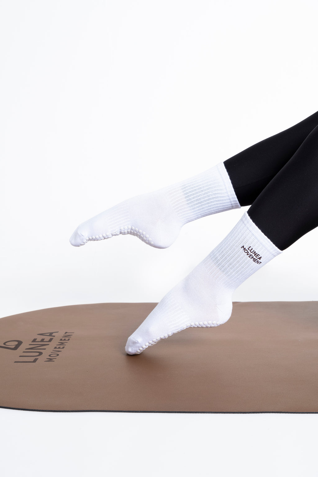 GRIP SOCK - LUNEA MOVEMENT WHITE